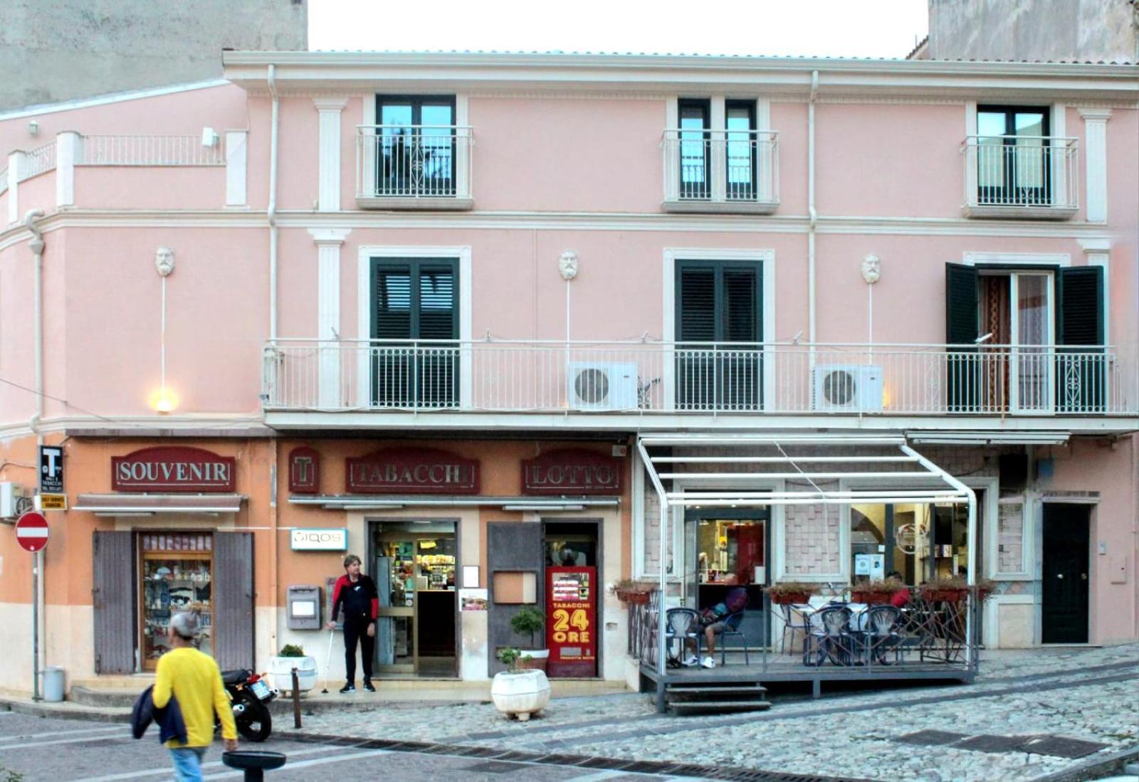 Uno Spettacolo Della Natura San Lucido Exterior foto